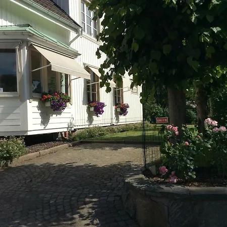 Pia'S House-3
